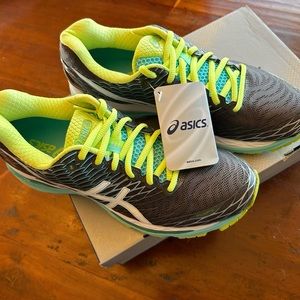 New in Box ASICS Gel Nimbus 18 Size 9.5, wide